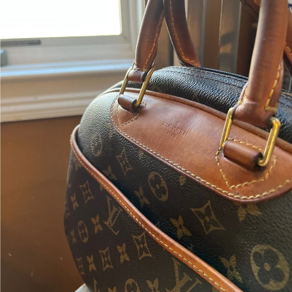 Louis Vuitton LV Monogram Deauville